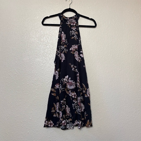 Audrey 3+1 NWT Black & Pink Floral Print Open Back Mini Dress Size Medium - Picture 1 of 10